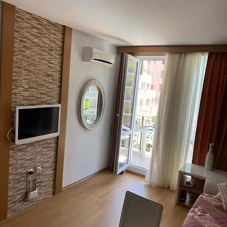 на солнечном берегу * Солнечный берег